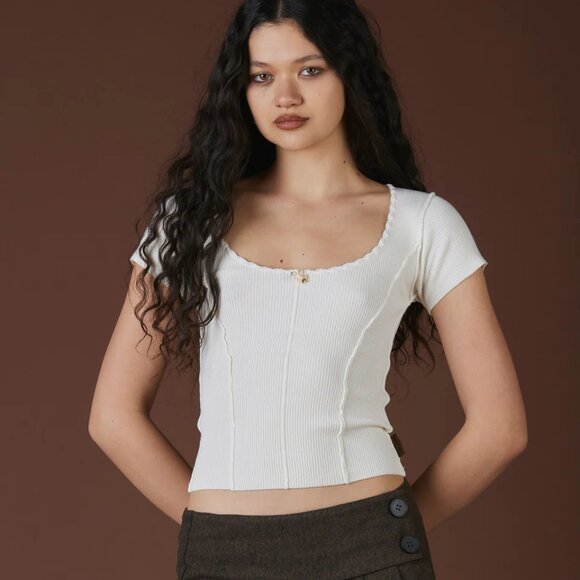 ⛔ SOLD ⛔ UNIF XAE TOP - Picture 1 of 2